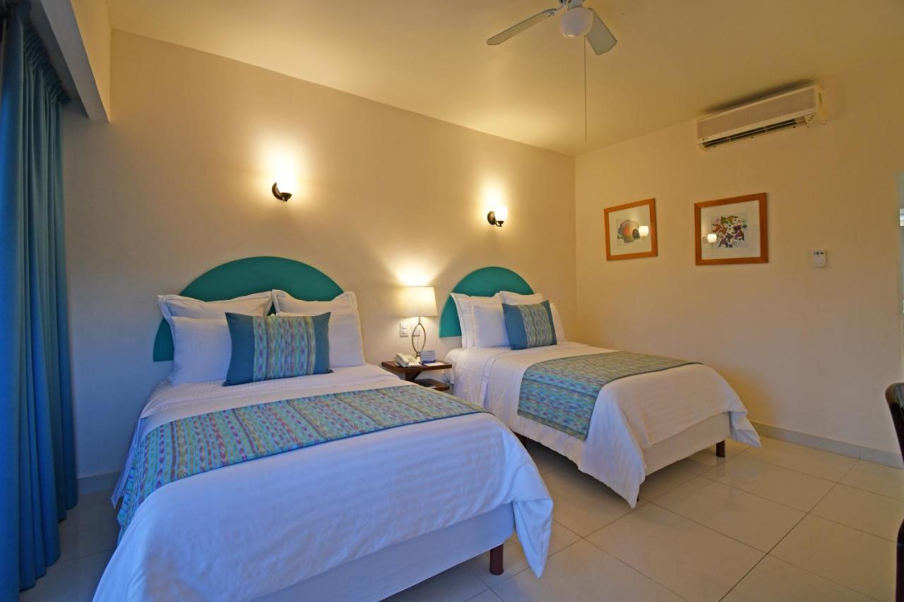 The Westmarine Waterfront Hotel ลาปาซ ภายนอก รูปภาพ